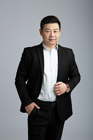 王曉磊